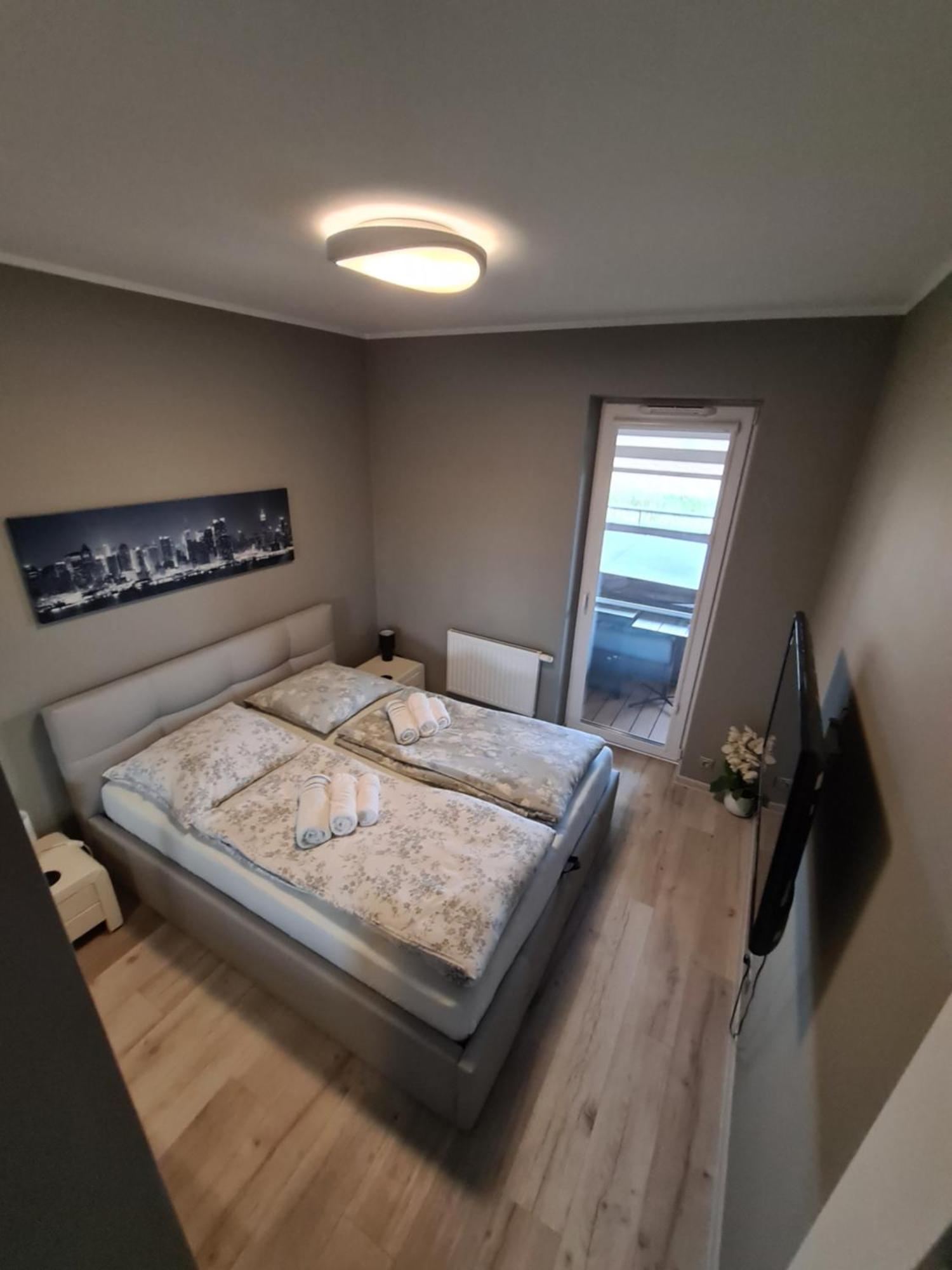 Apartament - Jacuzzi Rzeszów Esterno foto